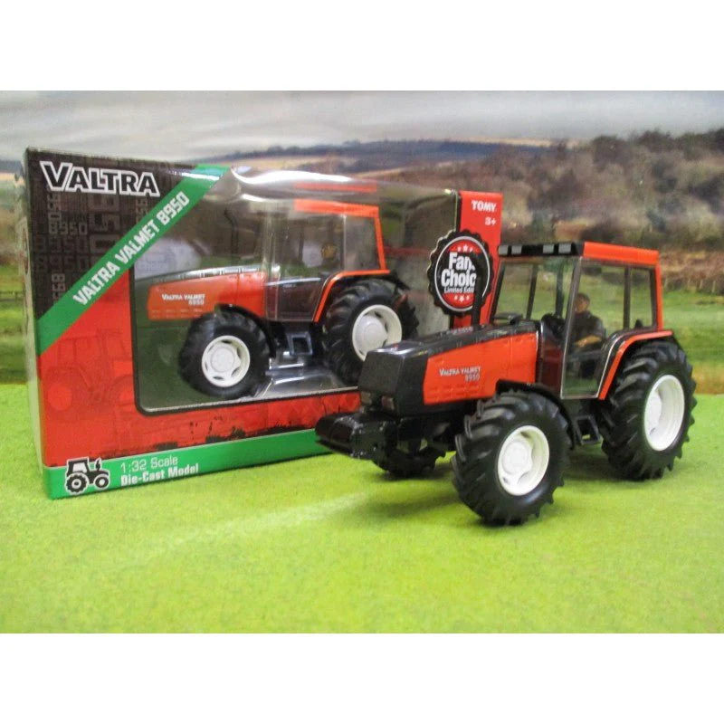 1:32 Britains Valtra Vamet 8950 Fans Choice - Image 2