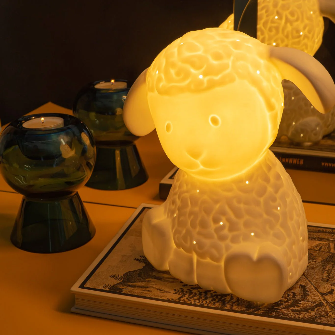 3D Ceramic Baby Sheep Lamp - Image 3