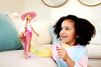 Barbie Movie Deluxe Beach Doll - Image 2