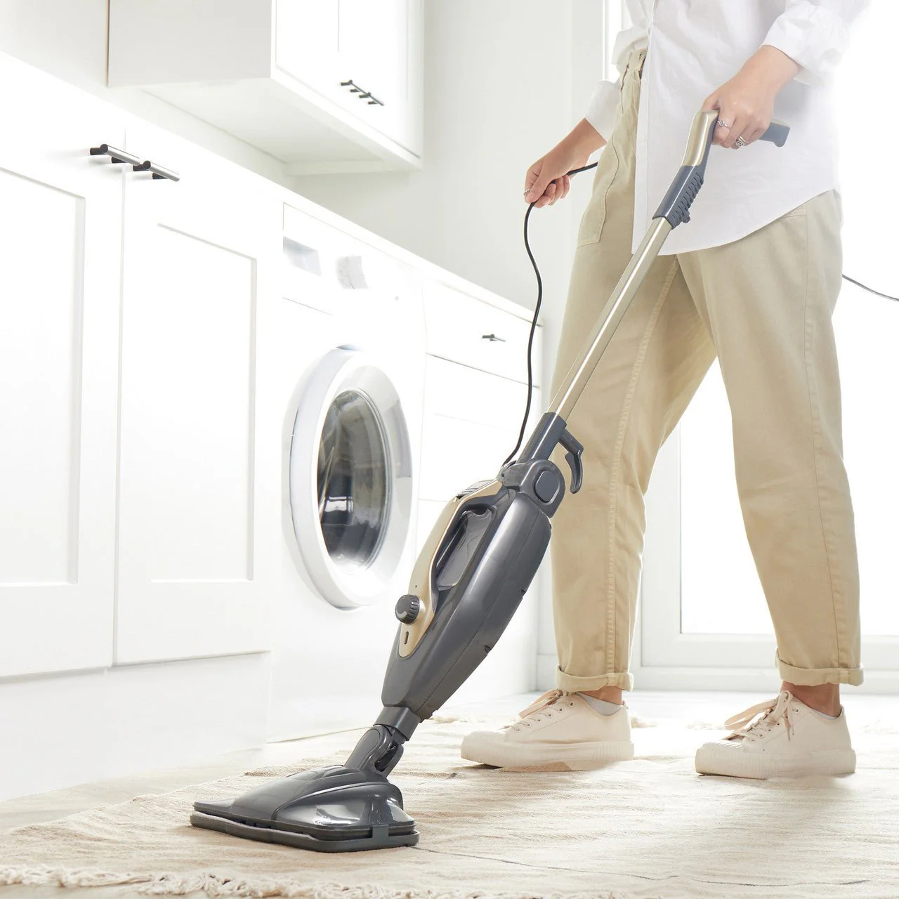 Beldray 14 in 1 Steam Cleaner – Flexi-Hinge, Titanium 1300W