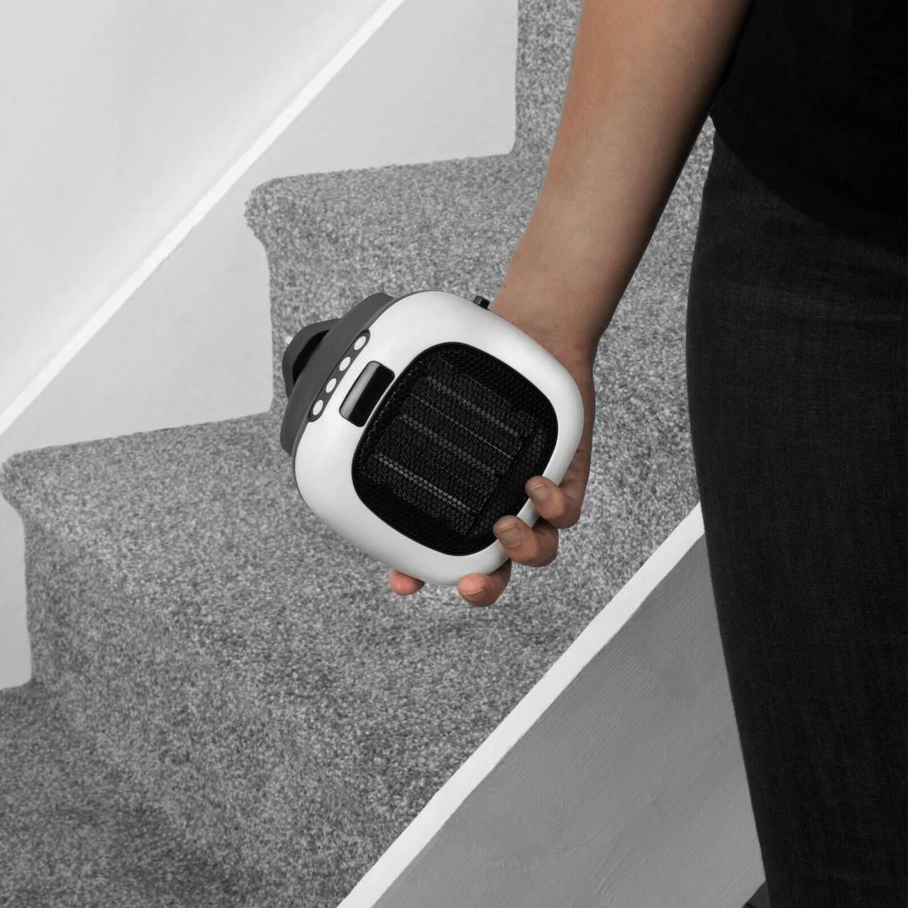 Beldray 700w Handy Plug-In Heater - Image 3