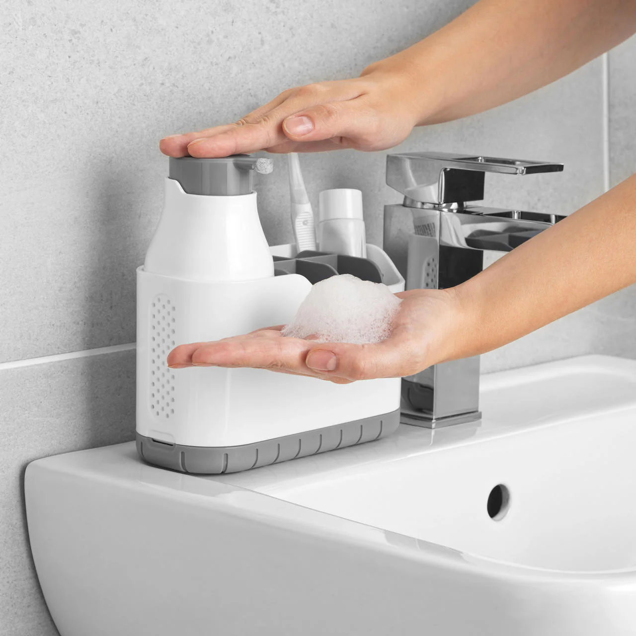 Beldray Antibac Soap Dispenser and Caddy Set - Image 4