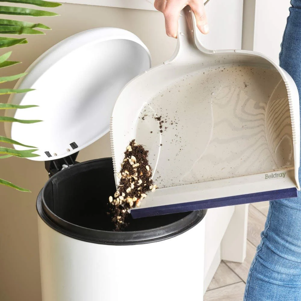Beldray Deep Clean XL Dustpan & Dual-Action Brush Set - Image 4