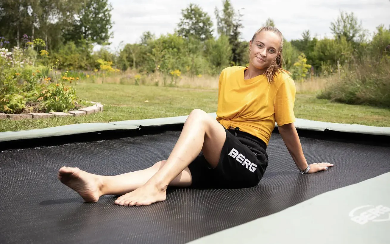 Berg Sports Ultim Champion Eco Flatground Trampoline 410 - Image 2