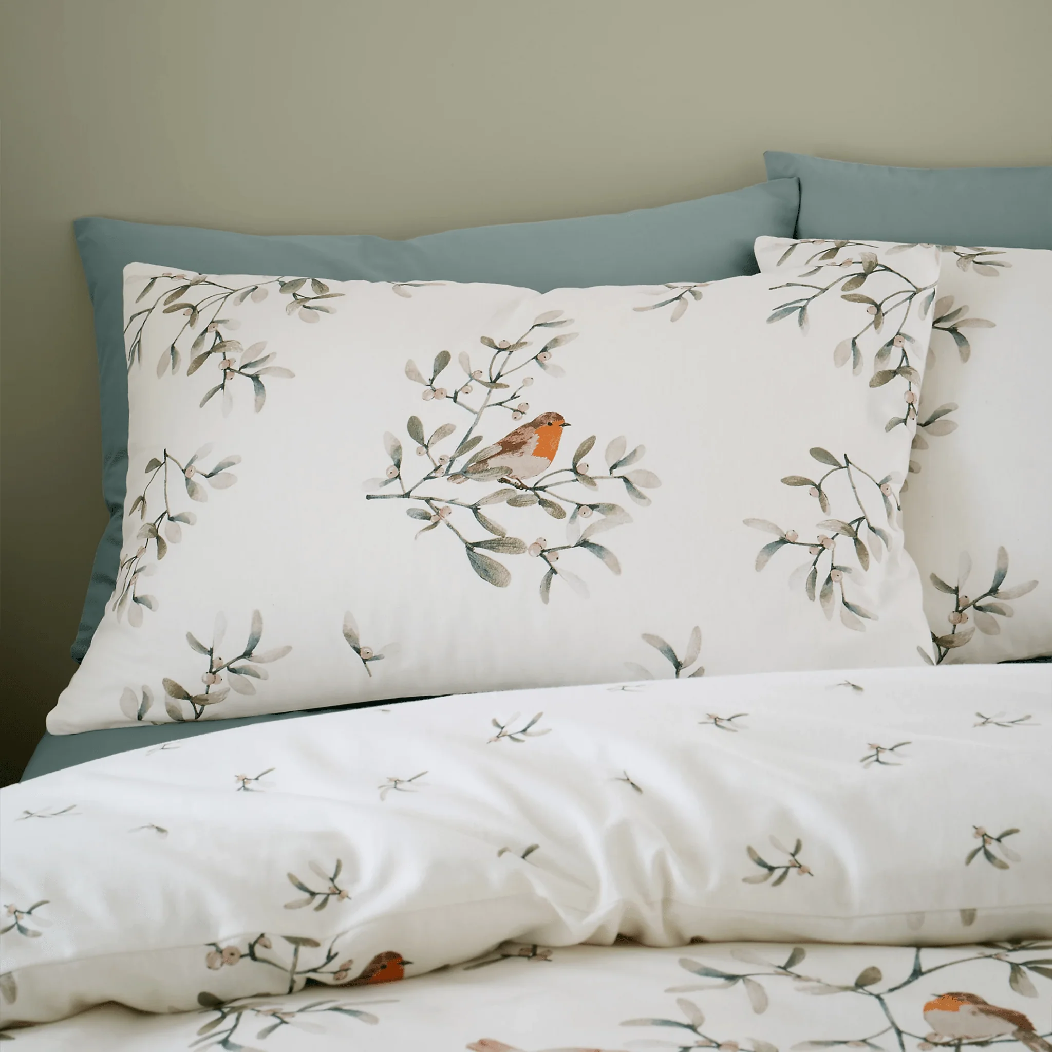 Bianca Brushed Cotton Mistletoe Robins Reversible Duvet Cover Set Single - Image 2
