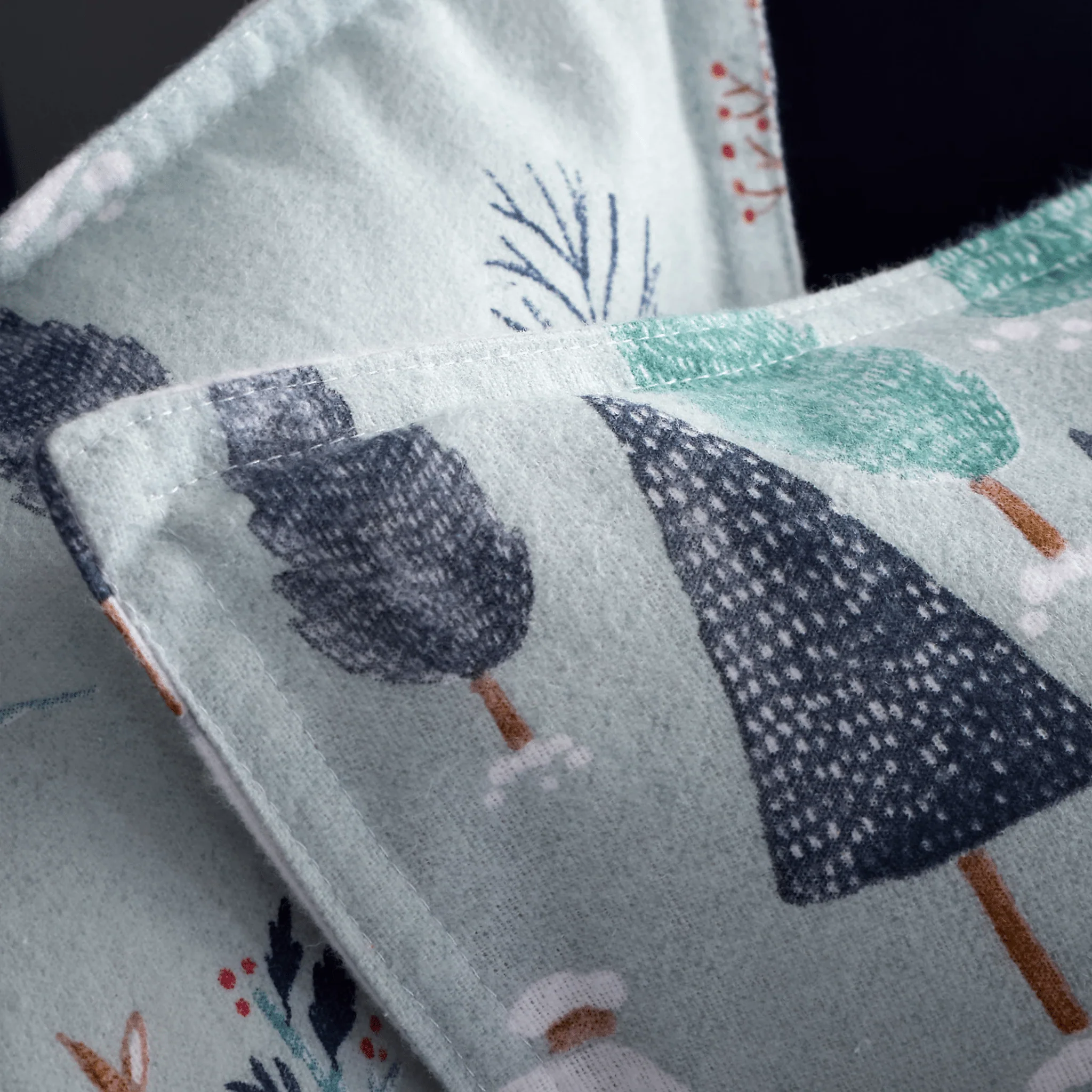 Bianca Brushed Cotton Reversible Winter Scene Duvet Cover Set Kingsize - Image 4