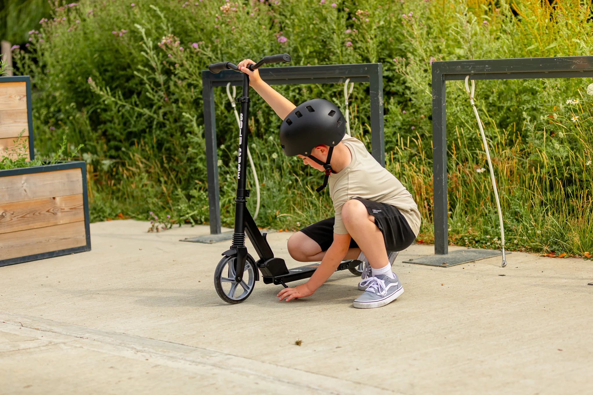 Boldcube Big Wheelscooter: Black - Image 2