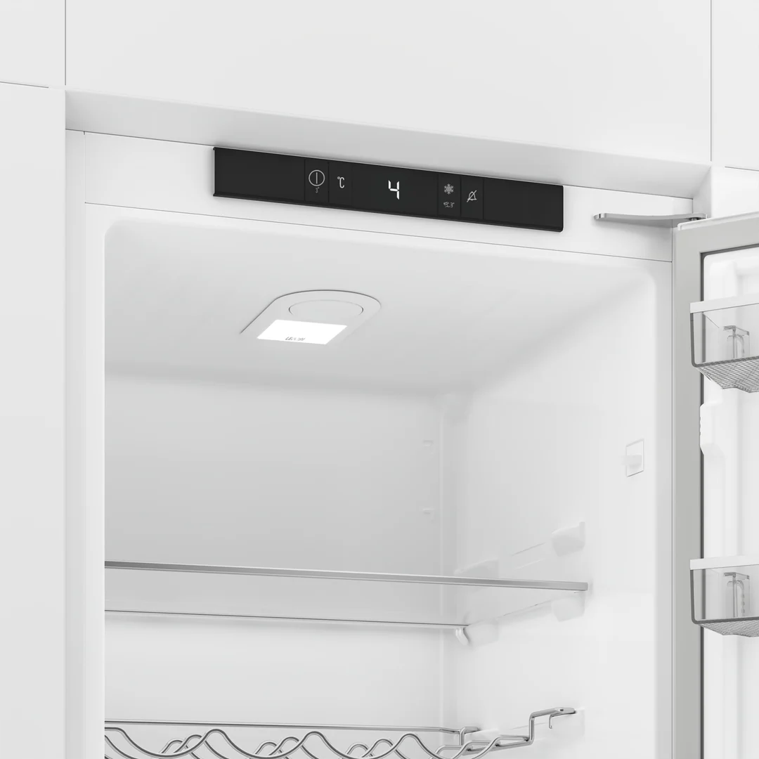 Blomberg Integrated Tall Larder Fridge with VitaminCare+ | SST4455VI - Image 3