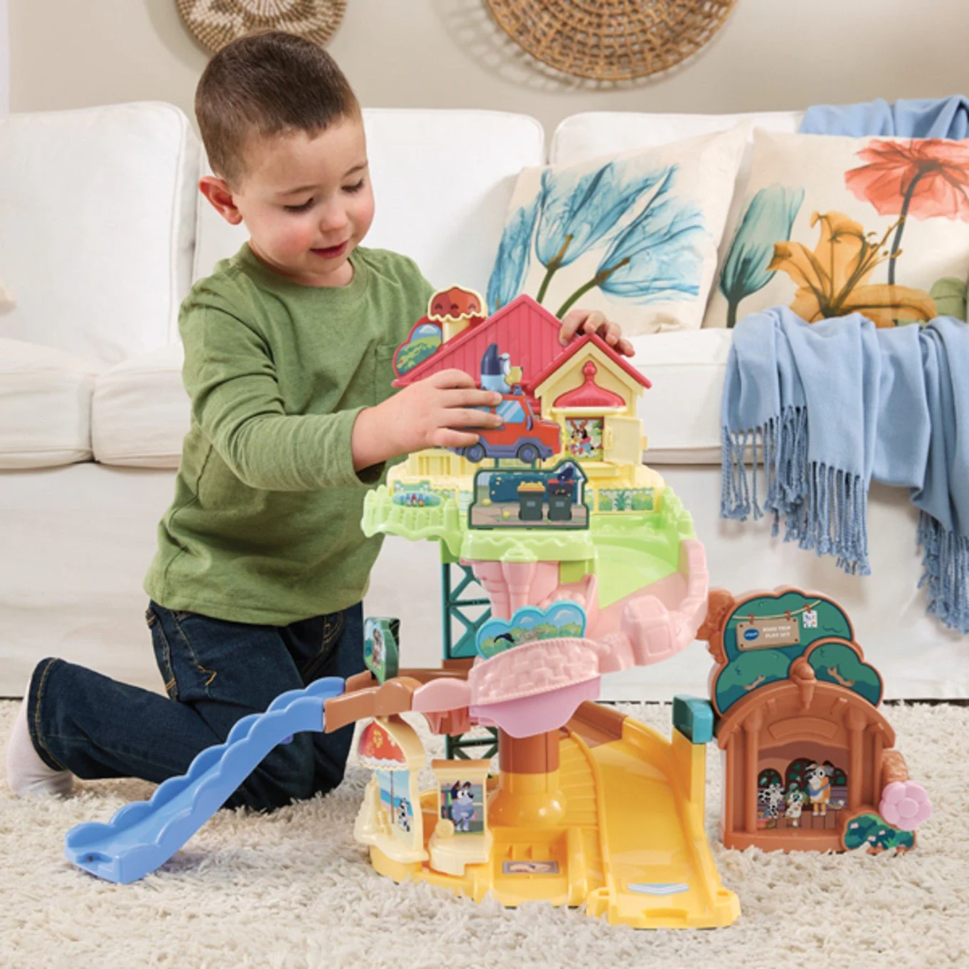 Bluey Toot-Toot Drivers Road Trip Play Set - Image 3