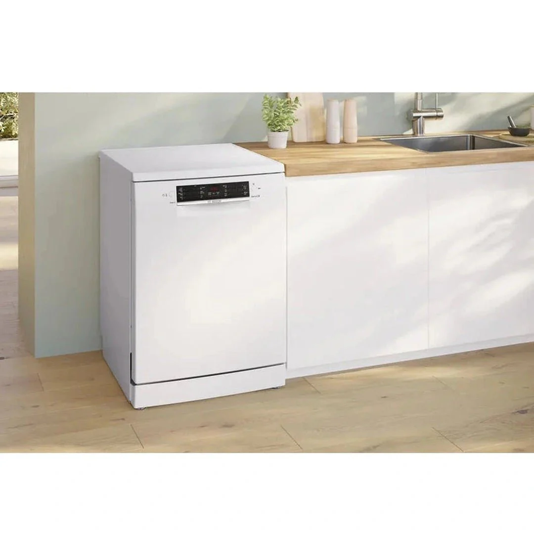 Bosch Series 2 free-standing dishwasher 60 cm White | SMS26AW08G - Image 2