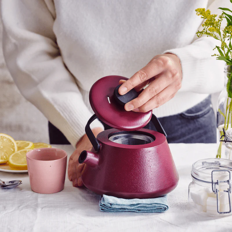 Brabantia T-Time Aubergine Red 12cm Teapot - Image 4