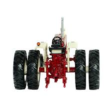 Britains 1:32 Case IH Farmall 1206 Early Paint Special - Image 3