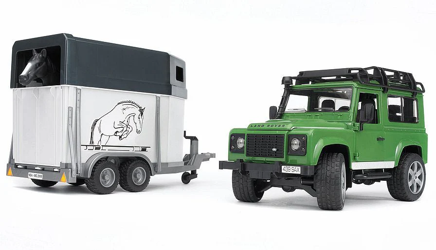 Bruder Land Rover Defender Station Wagon With Horse