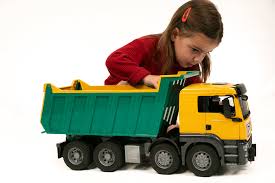 Bruder Man TGS Tipper Truck - Image 2