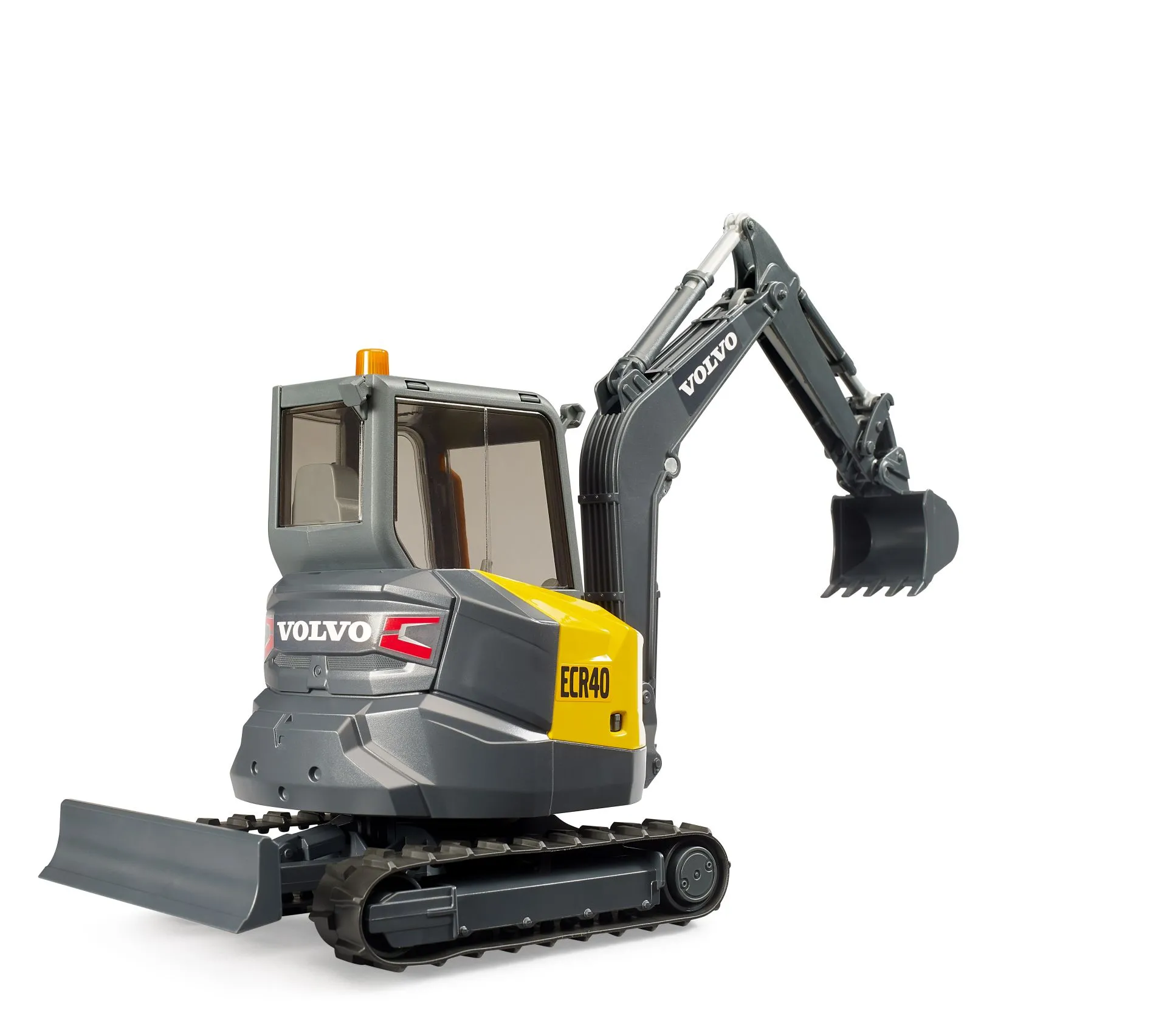 Bruder Volvo Compact Excavator ECR40 – 1:16 Scale Mini Digger - Image 2