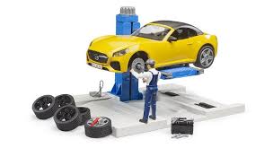 Bworld Car Service Centre & Bruder Roadster - Image 3