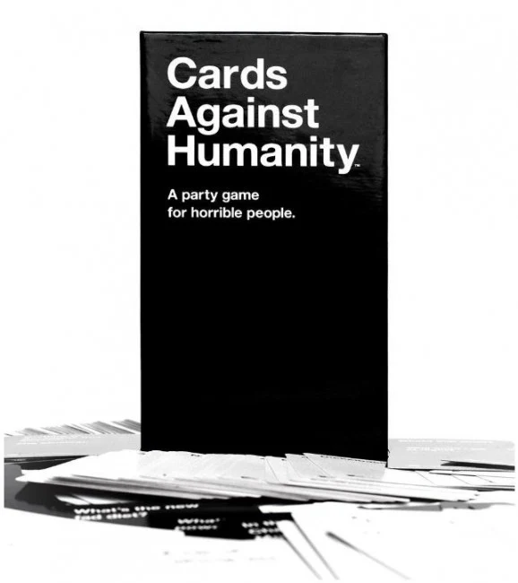 Cards Against Humanity (UK Edition) - Image 3