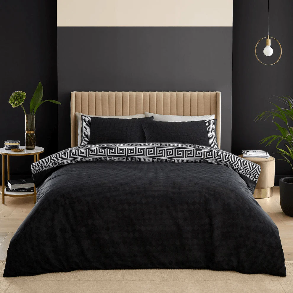 Catherine Lansfield Artemis Black Greek Key Duvet Set - Kingsize