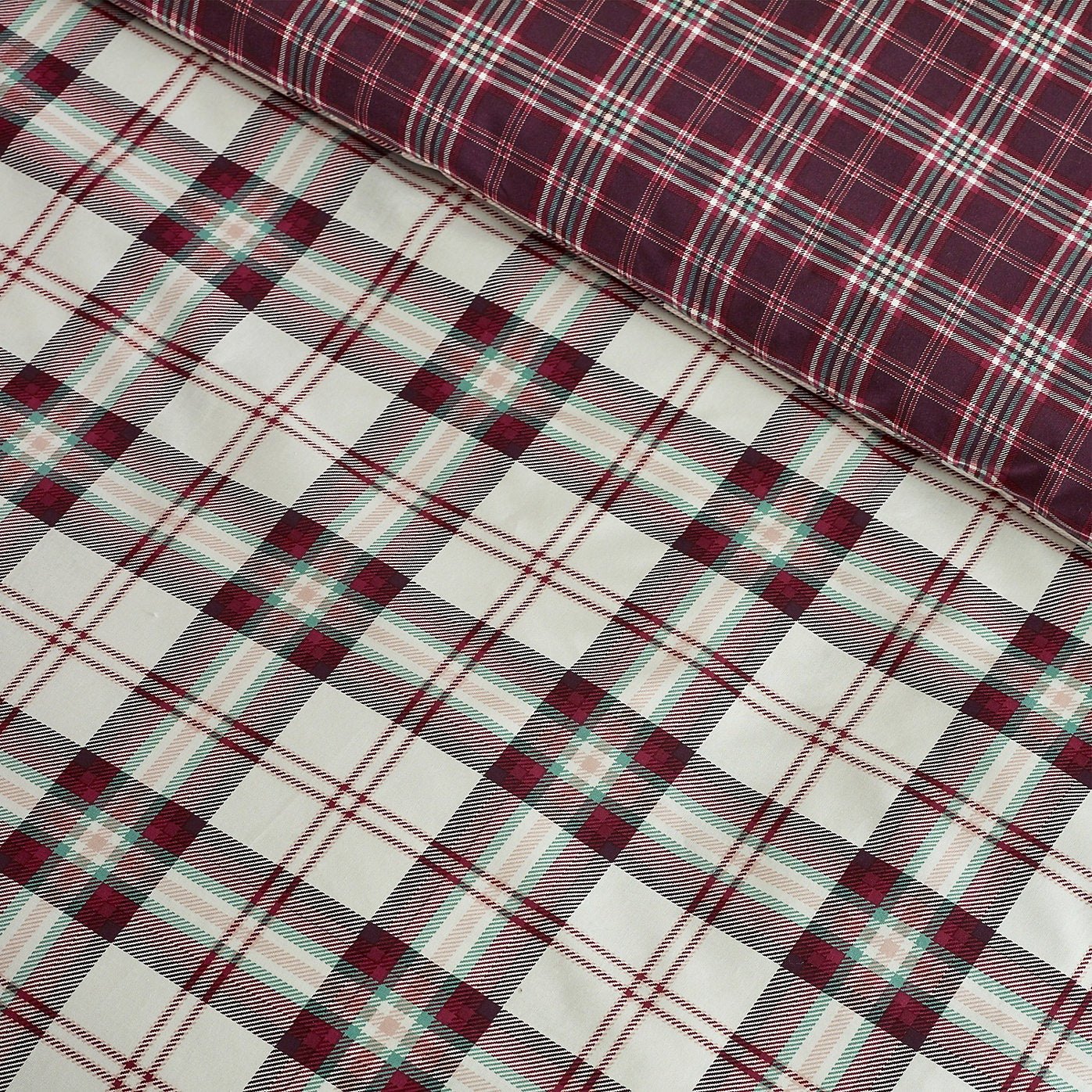 Catherine Lansfield Bedding Kelso Check Duvet Set Plum - Kingsize - Image 4