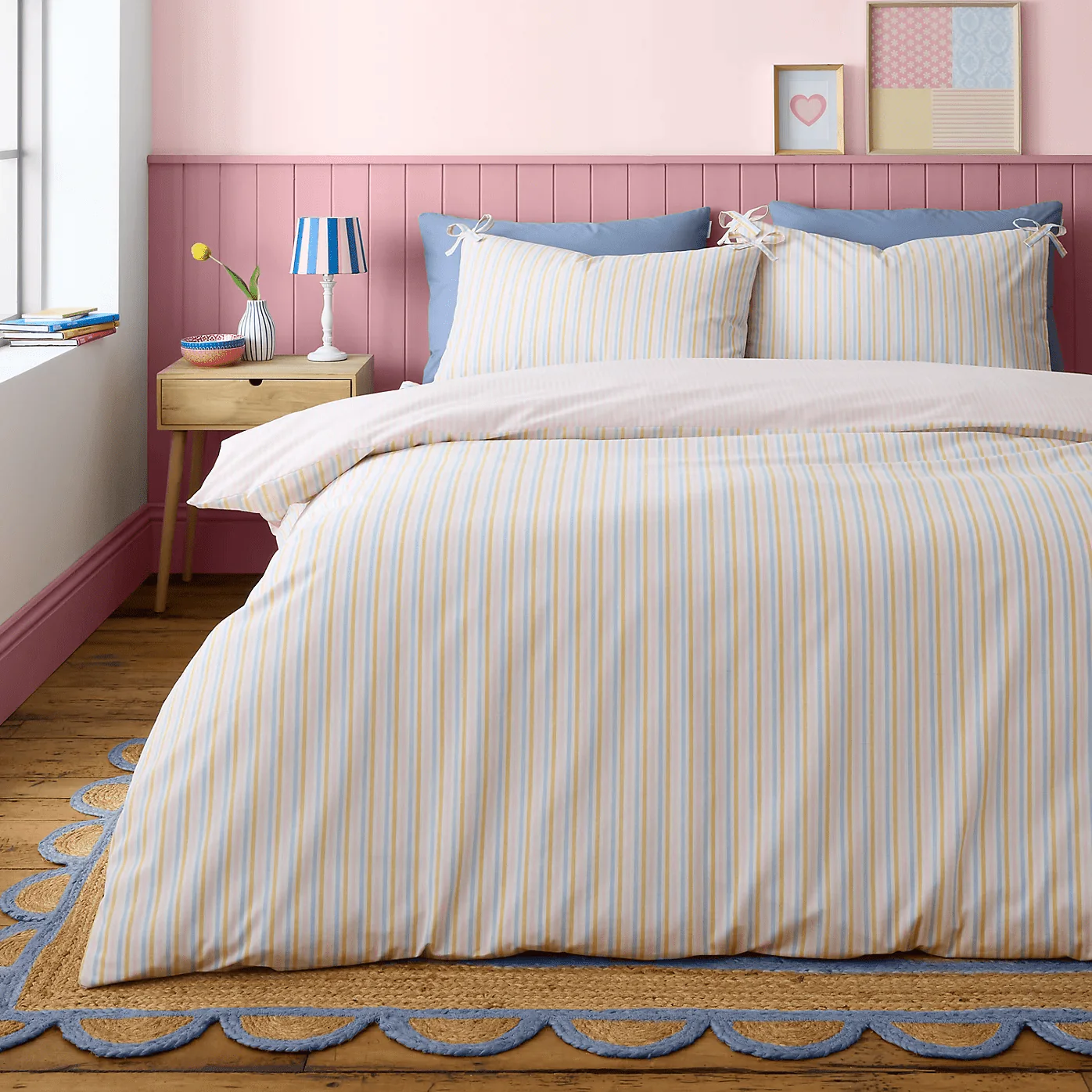 Catherine Lansfield Brighton Stripe Bow Trim Duvet Cover Set - Single