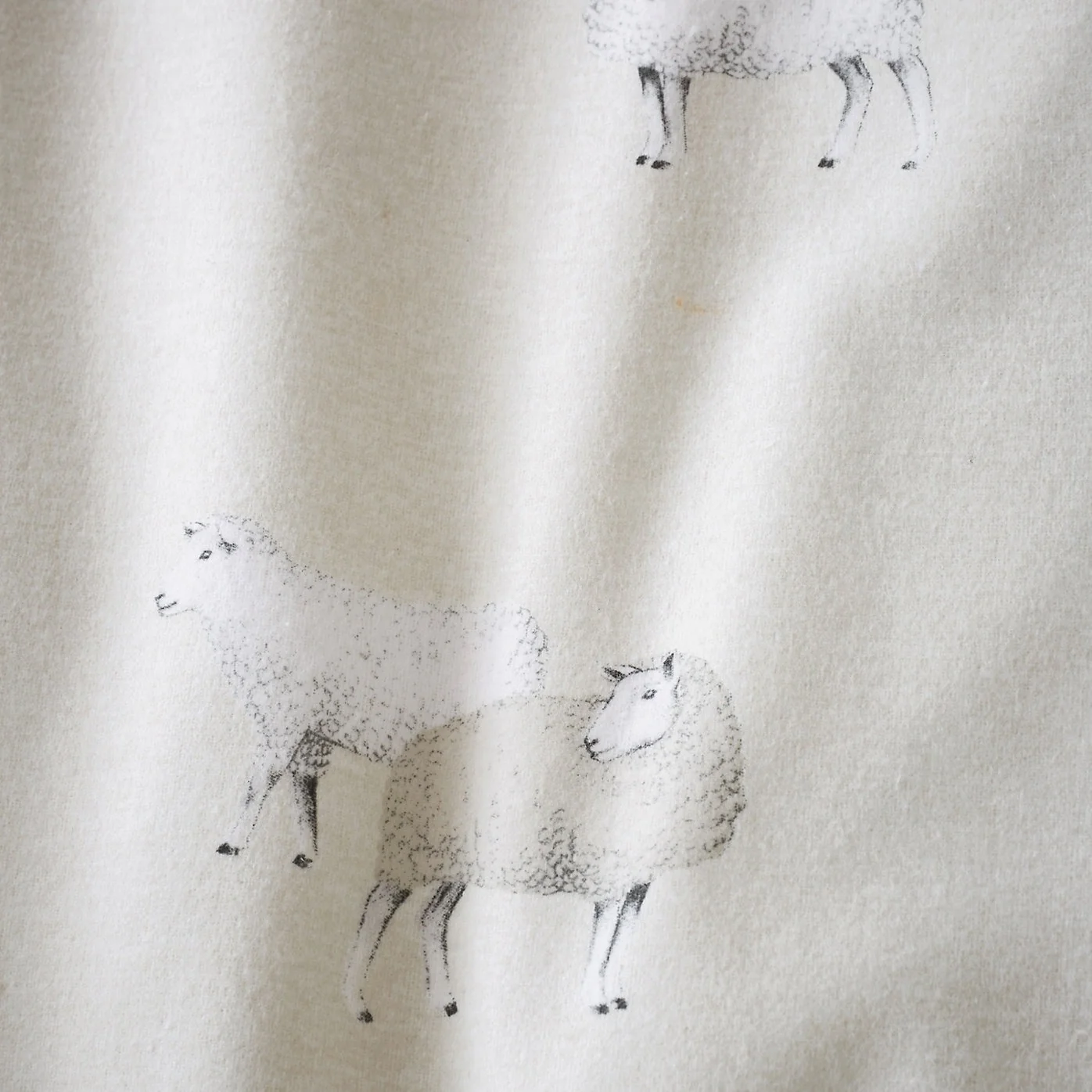 Catherine Lansfield Brushed Cotton Sheep Reversible Duvet Cover Set - Kingsize - Image 4