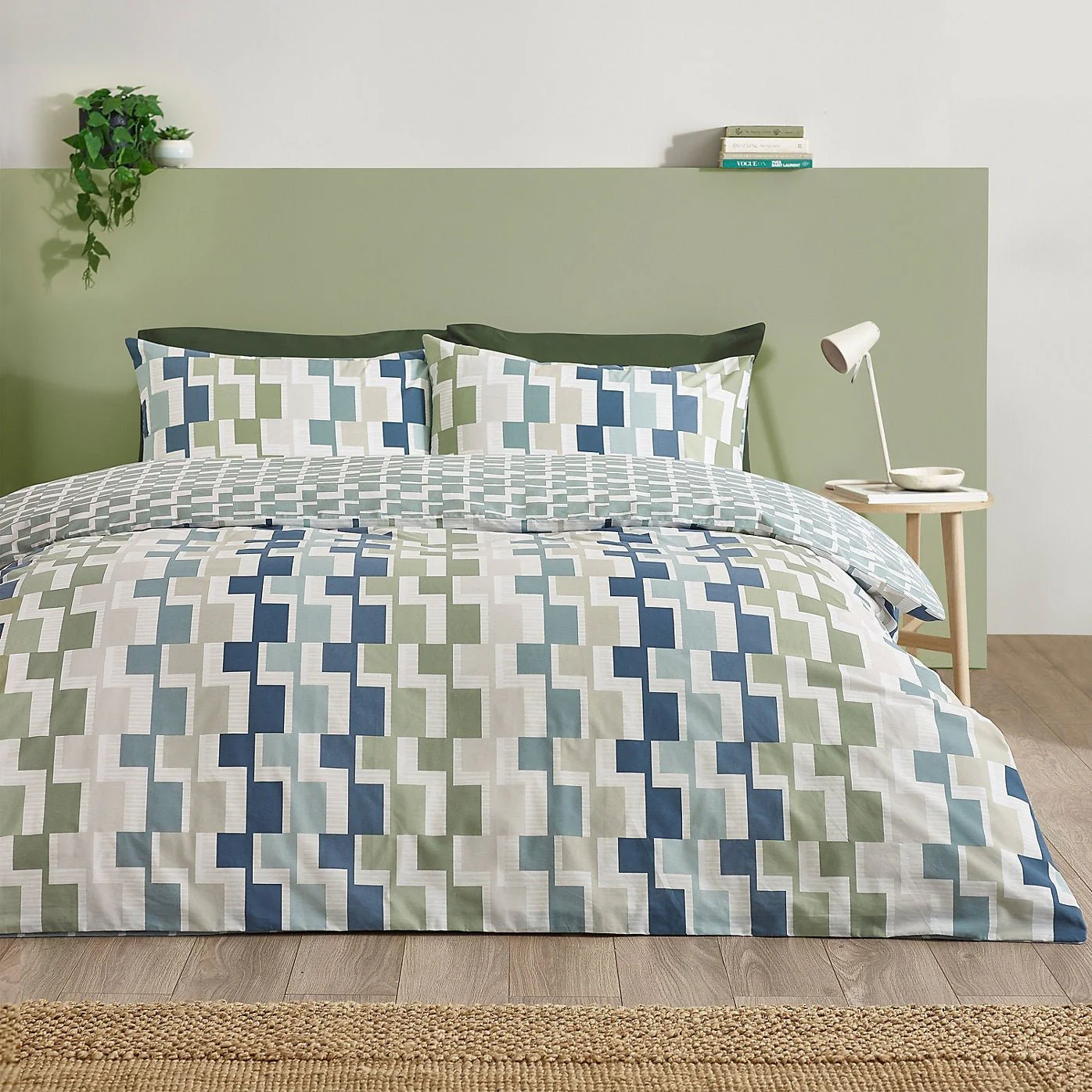 Catherine Lansfield Bryson Blue Reversible Duvet Cover Set – Kingsize