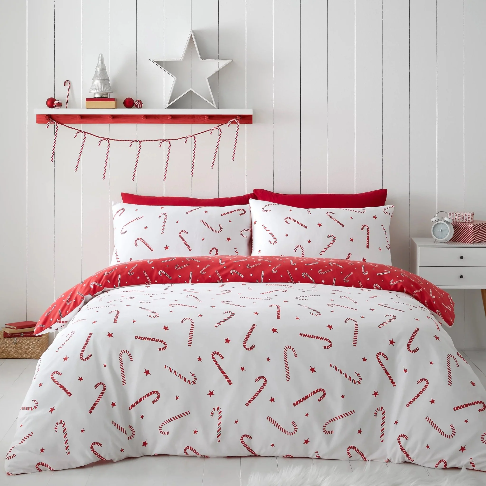 Catherine Lansfield Christmas Candy Cane Reversible Duvet Set - Single