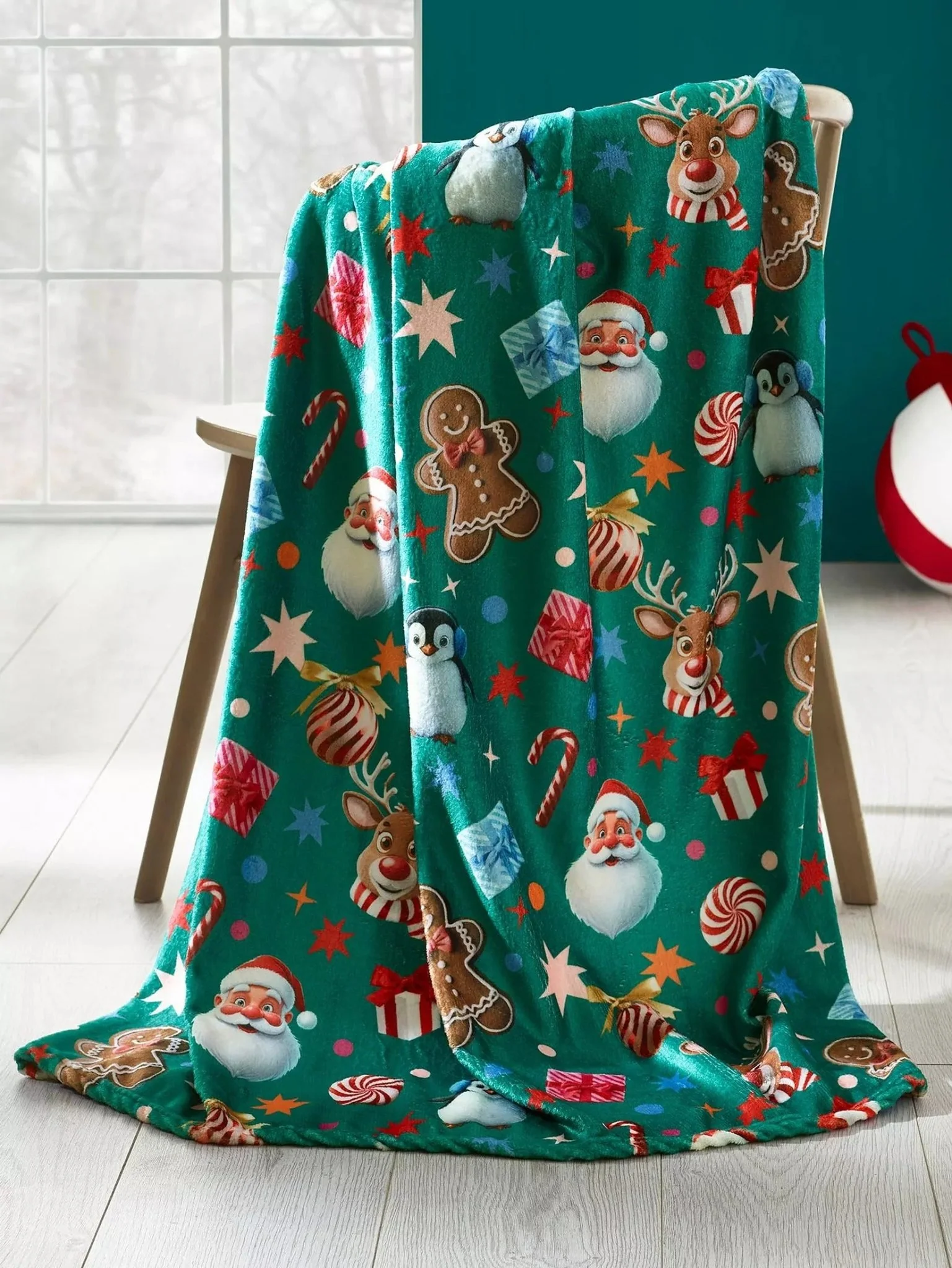 Catherine Lansfield Christmas Icons Fleece Blanket Throw – 130x170cm - Image 3