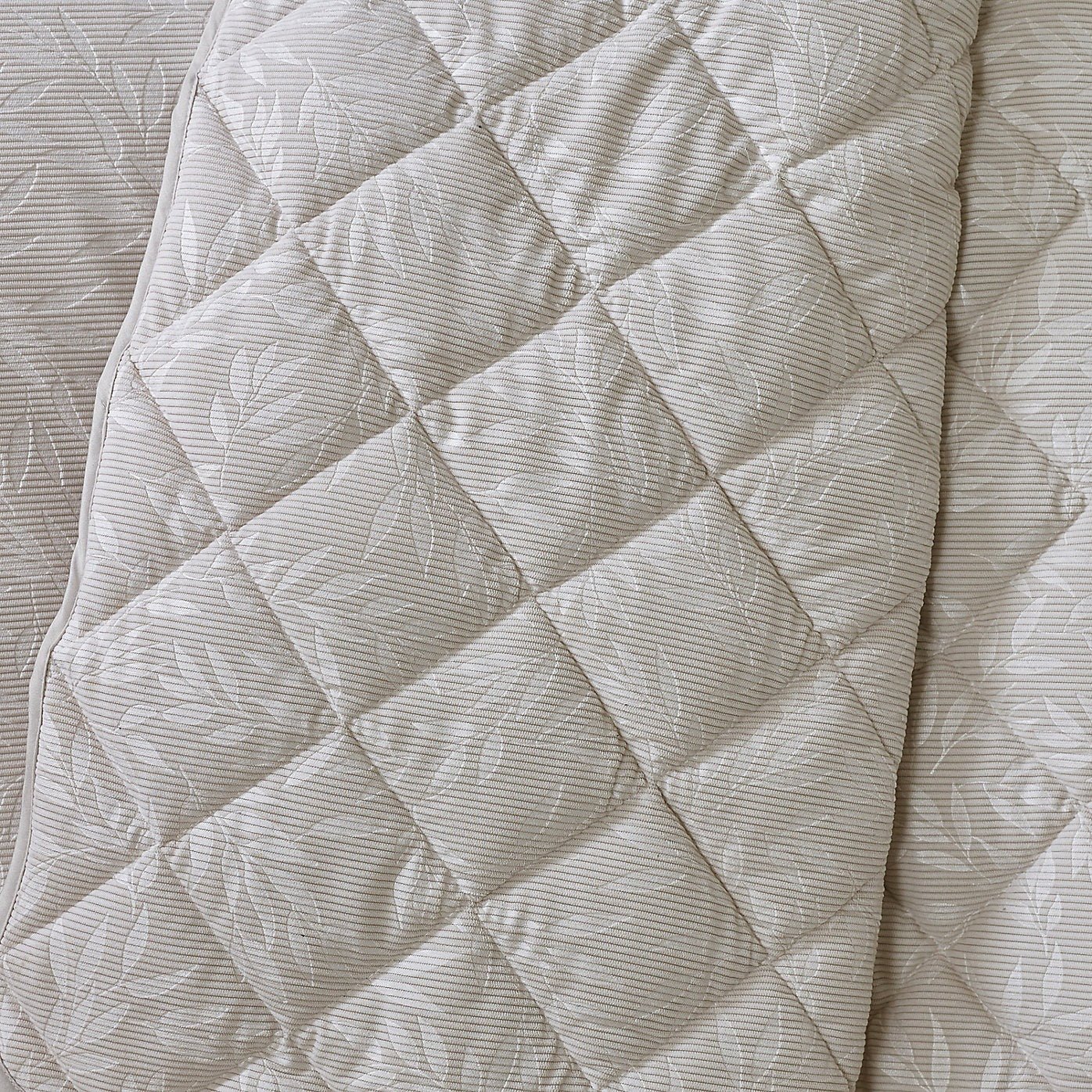 Catherine Lansfield Corded Leaves Bedspread – Natural (240x260cm) - Image 2