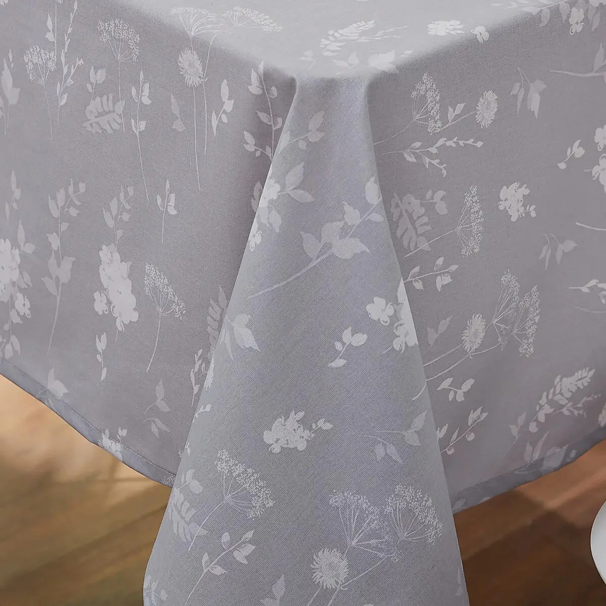 Catherine Lansfield Meadowsweet Floral 137 x 229cm Tablecloth White/Grey - Image 2
