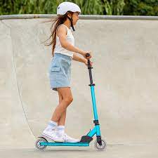 Boldcube Deluxe 2 Wheel Scooter: Turquoise - Image 2