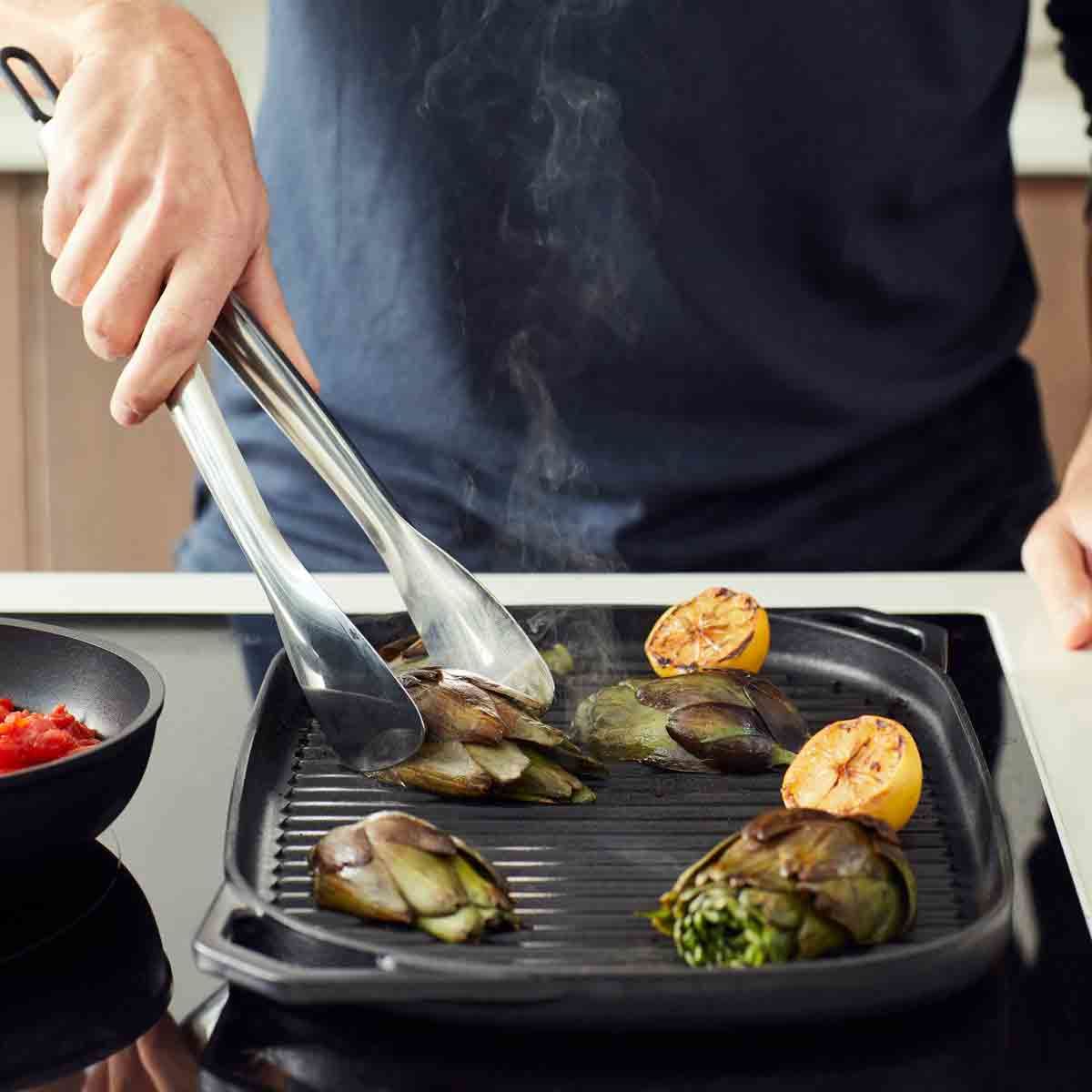 Fissler Cast Iron Rectangular Grill Plate With Handles - Image 4