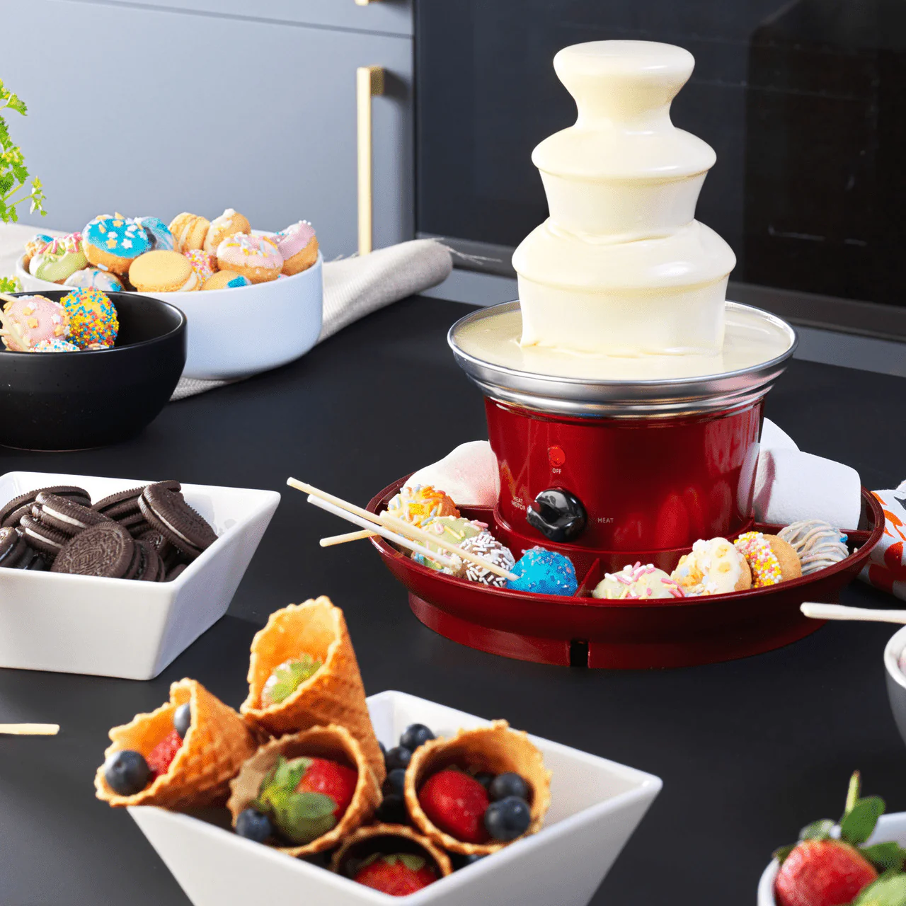 Giles & Posner Chocolate Fountain with Fruit Tray - Image 4