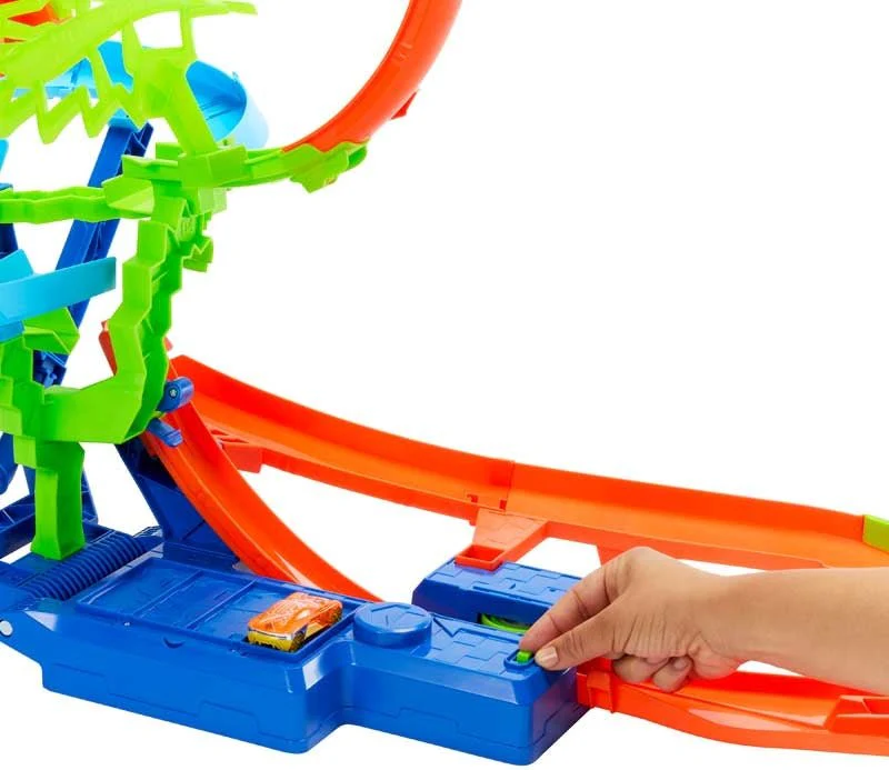 Hot Wheels Stunt Tracks Mid-air Crash - Image 3