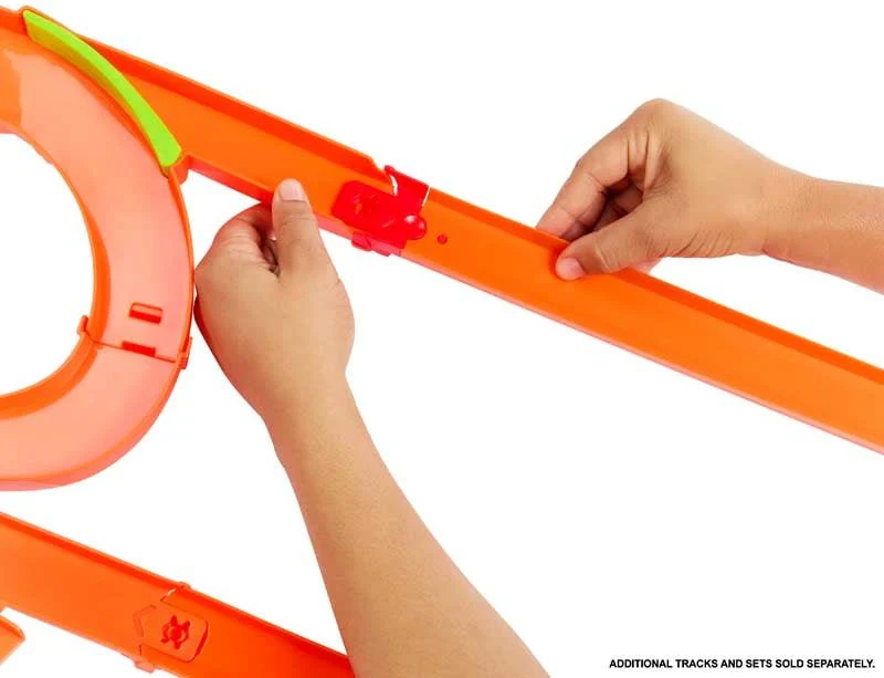 Hot Wheels Stunt Tracks Mid-air Crash - Image 4