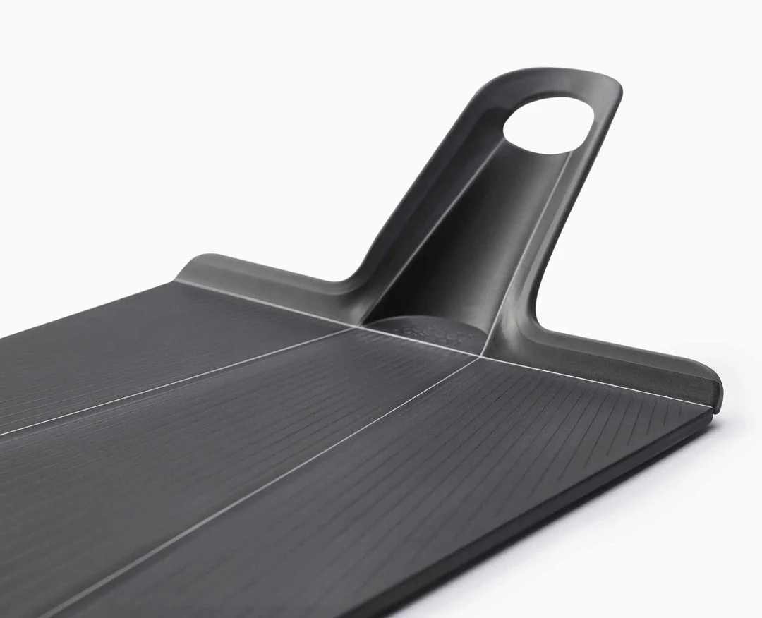 Joseph Joseph Chop2Pot™ Plus Black Folding Chopping Board - Image 4