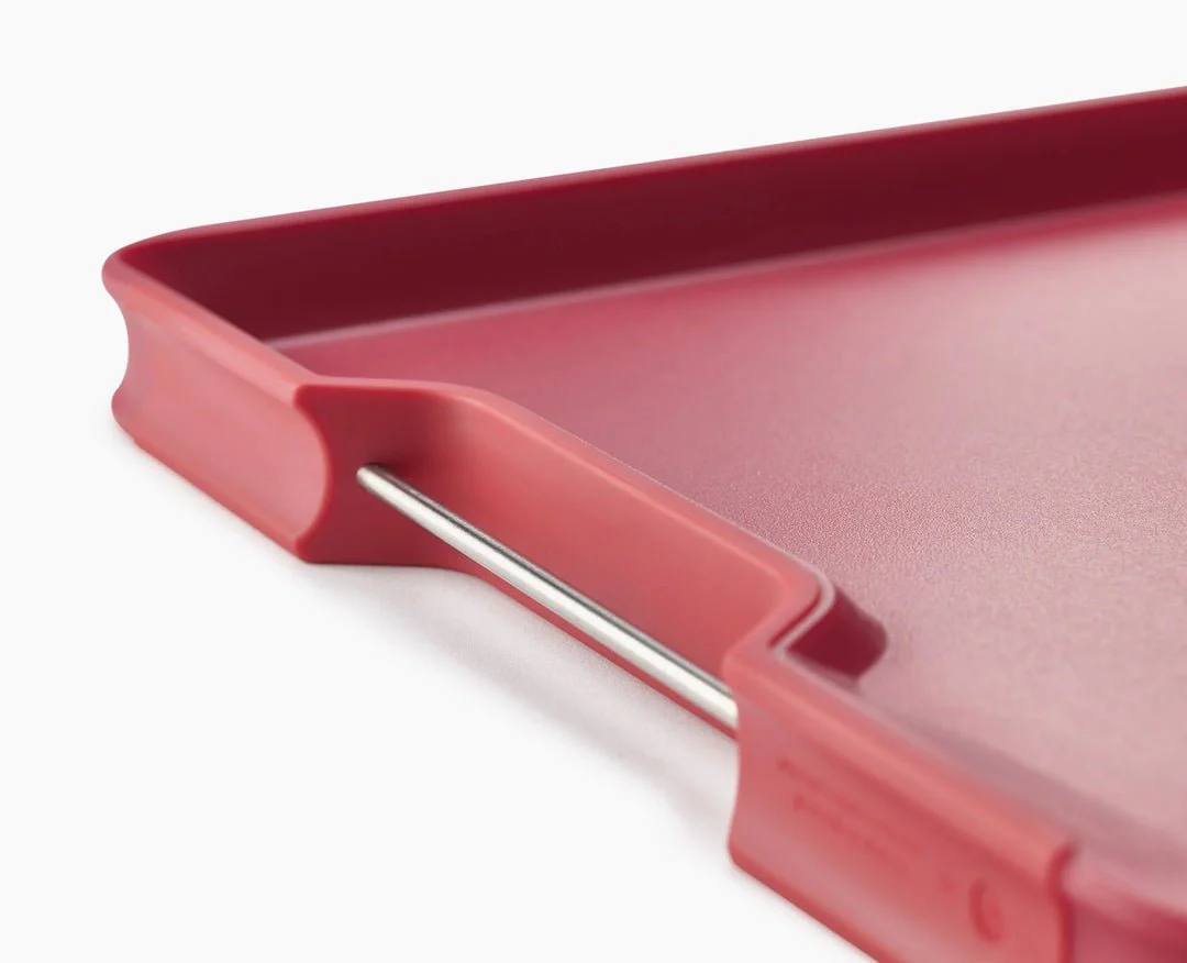 Joseph Joseph Cut&Carve™ Plus Multi-function Large Red Chopping Board - Image 4