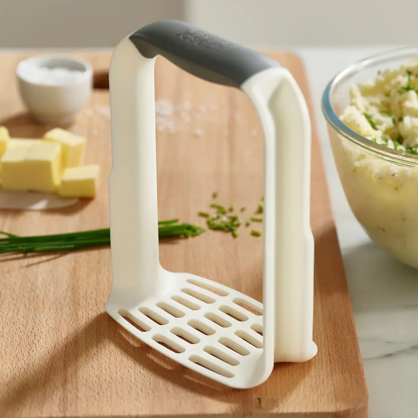 Joseph Joseph Easy-Mash™ White Potato Masher