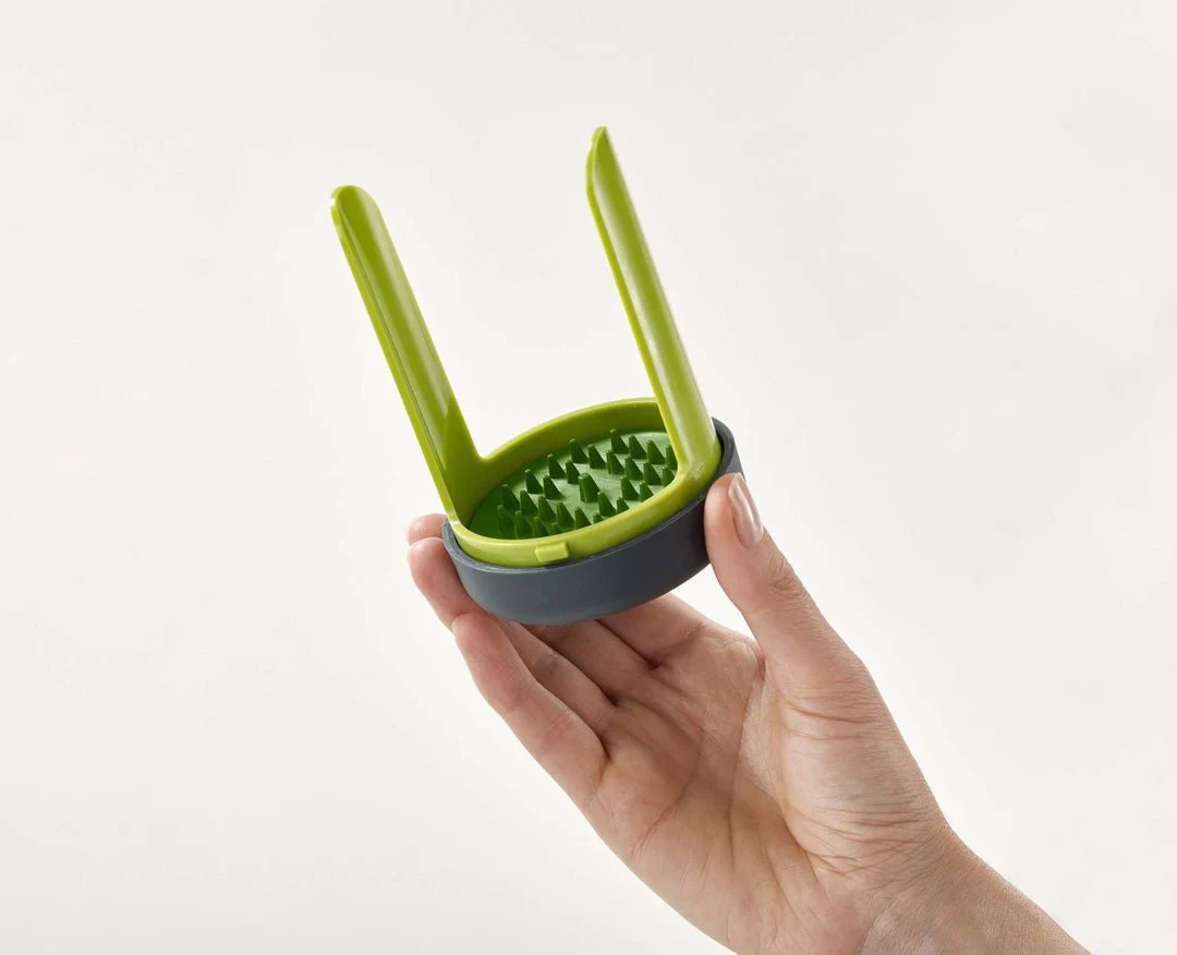 Joseph Joseph Spiro™ Green Hand-held Spiralizer - Image 3