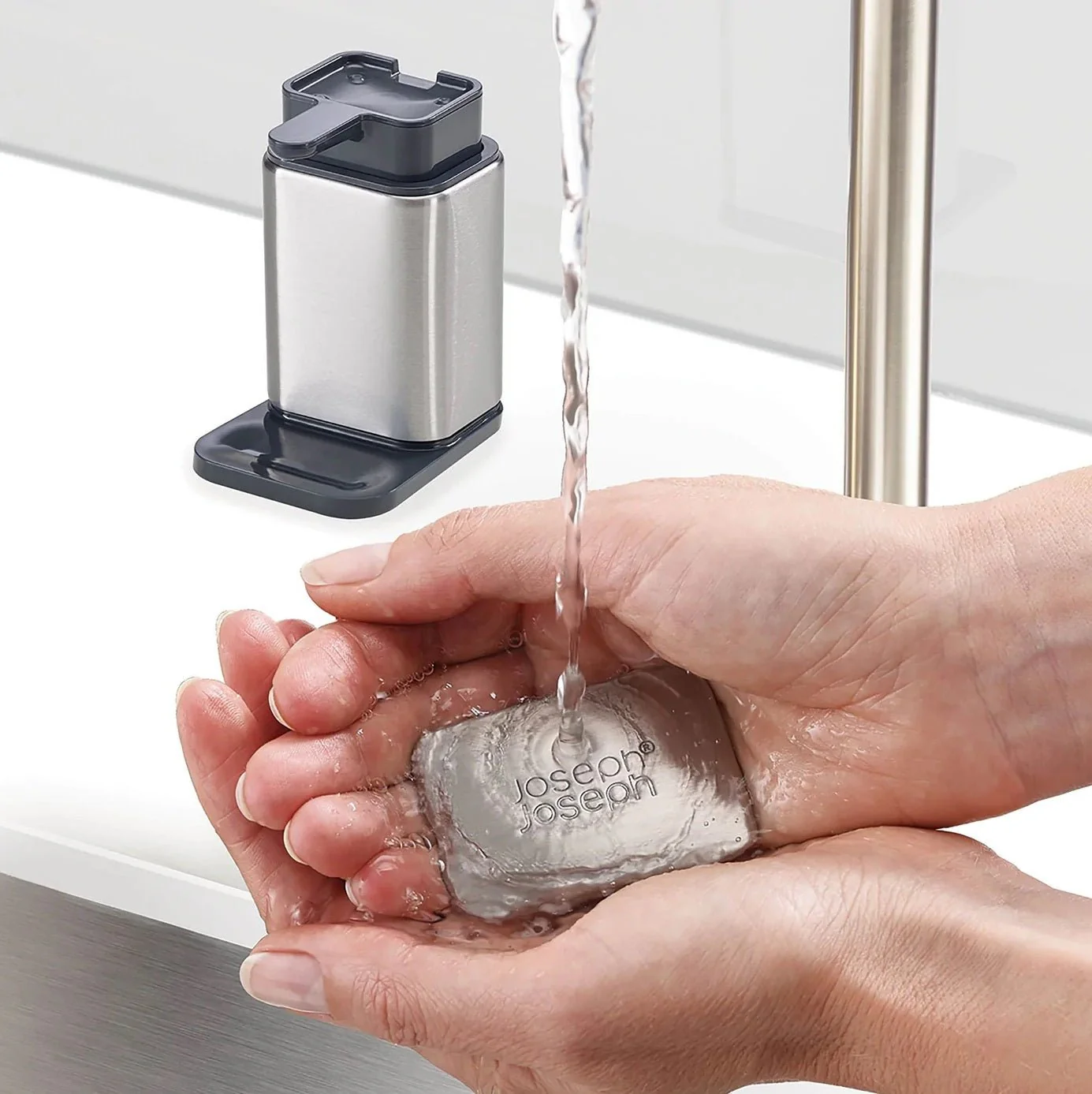 Joseph Joseph Surface™ Soap Pump Set - Image 4