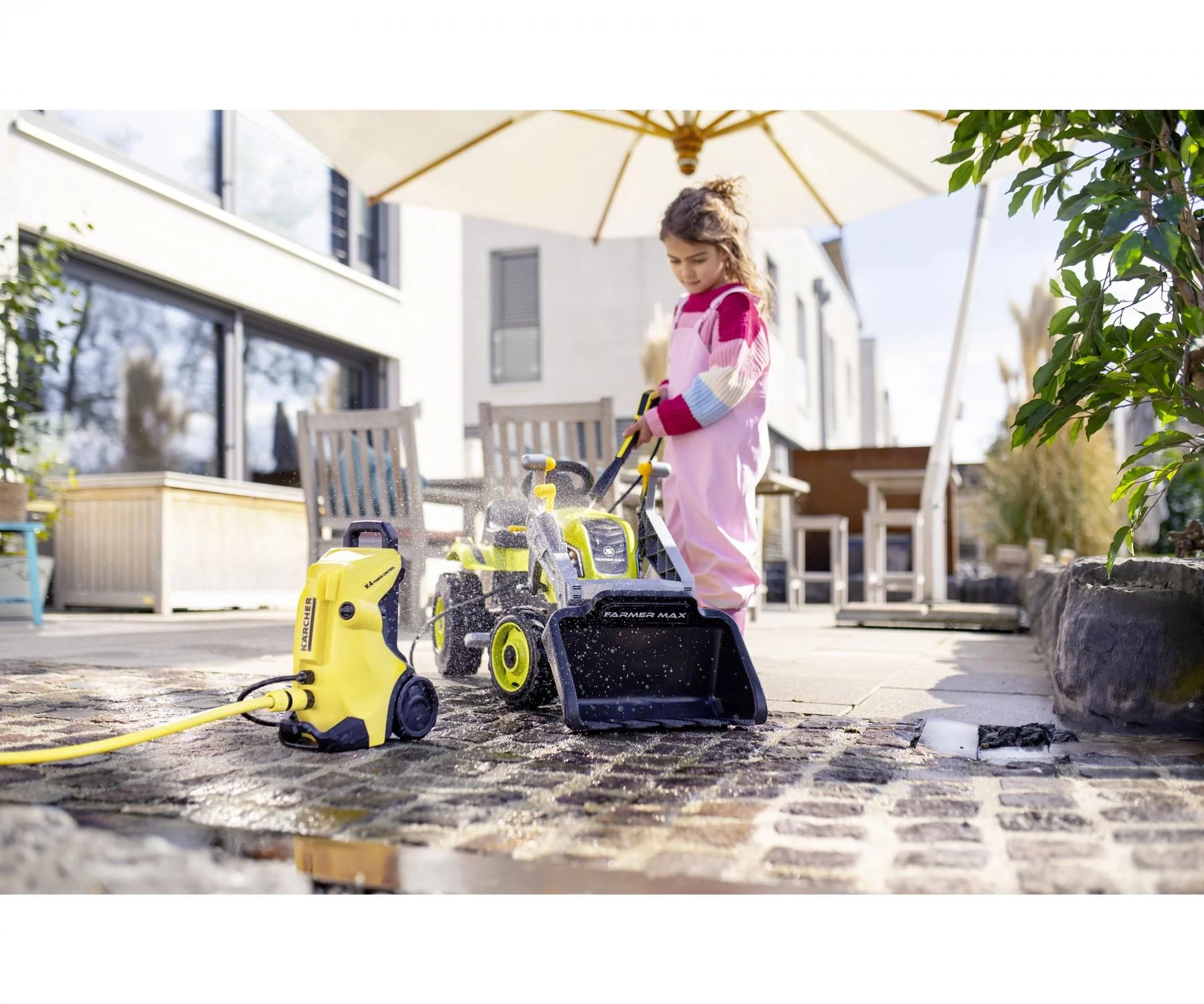 Karcher K4 Toy High Pressure Washer - Image 3