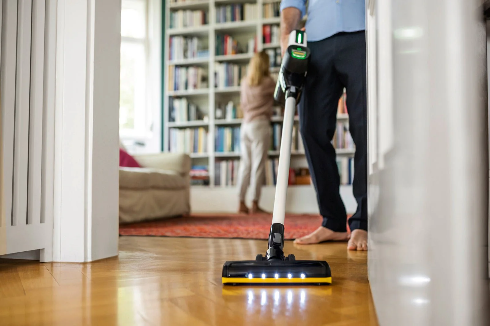 Karcher VC 7 Cordless Vacuum Cleaner 11987110 - Image 3