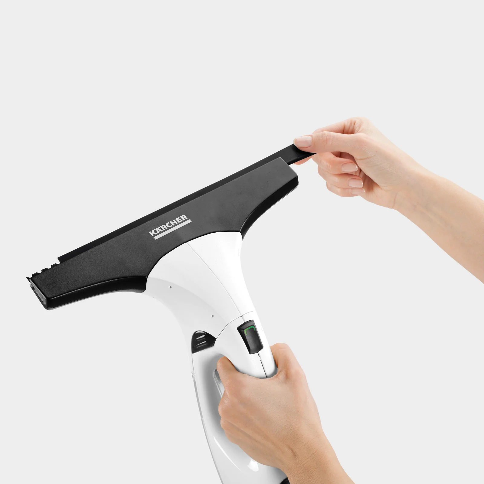 Kärcher WV2 Plus Window Vac White - Image 4