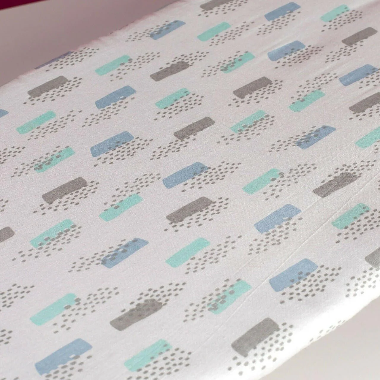 Kleeneze Table Top Ironing Board With Cotton Cover - Image 2