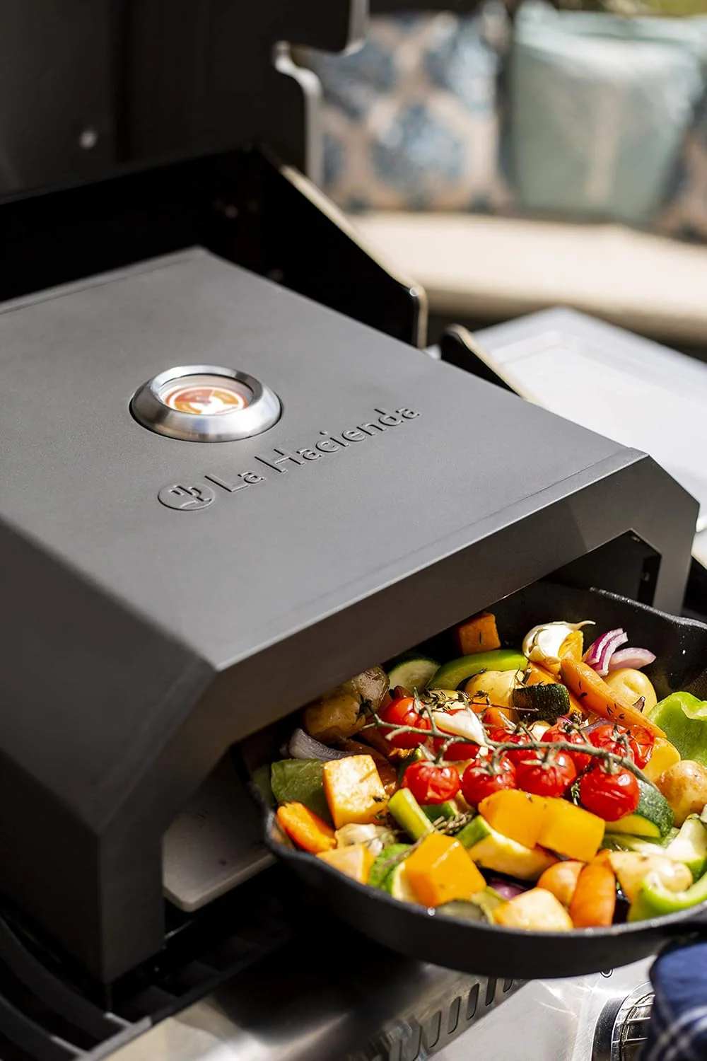 La Hacienda 56293 BBQ Pizza Oven Black - Image 3