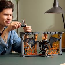 Lego 10367 Icons The Lord Of The Rings: Balrog Book Nook - Image 2