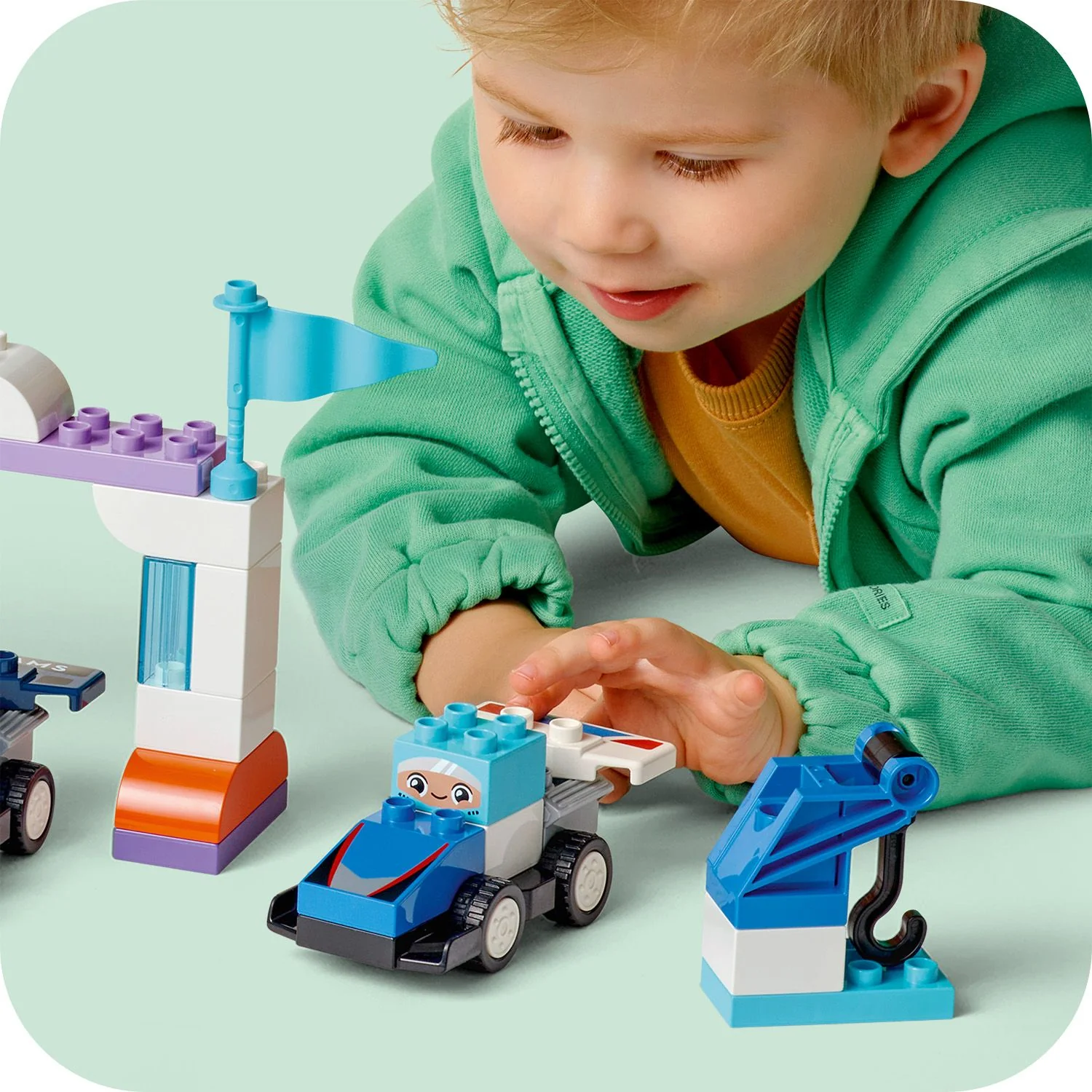 Lego 10445 Duplo F1 Team Race Cars & Drivers - Image 2