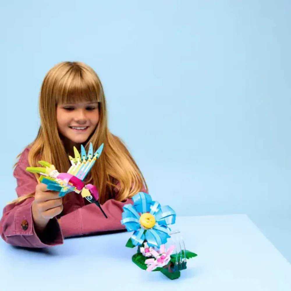 Lego 31384 Wild Animals Colourful Hummingbird - Image 2