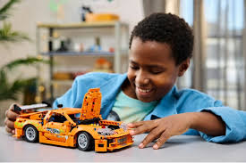Lego 42204 Technic Fast and Furious Toyota Supra MK4 - Image 2