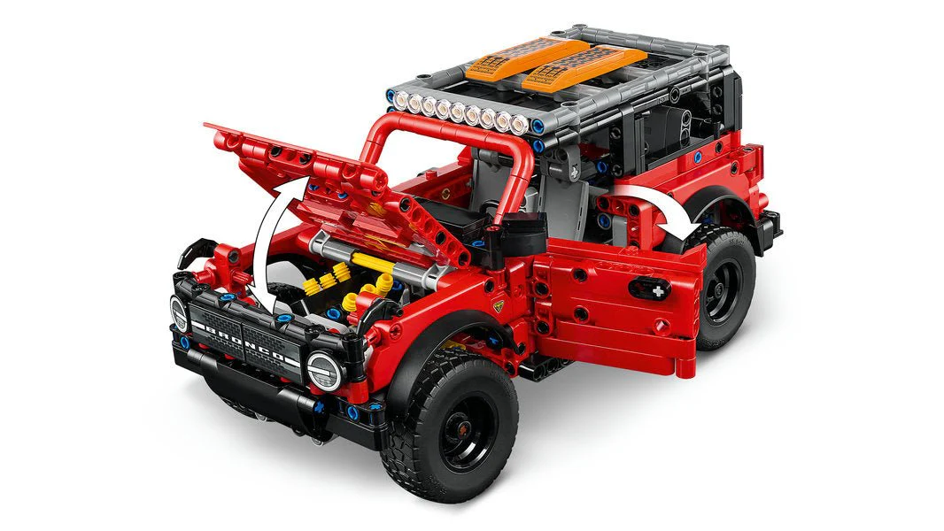 Lego 42213 Ford Bronco SUV - Image 2